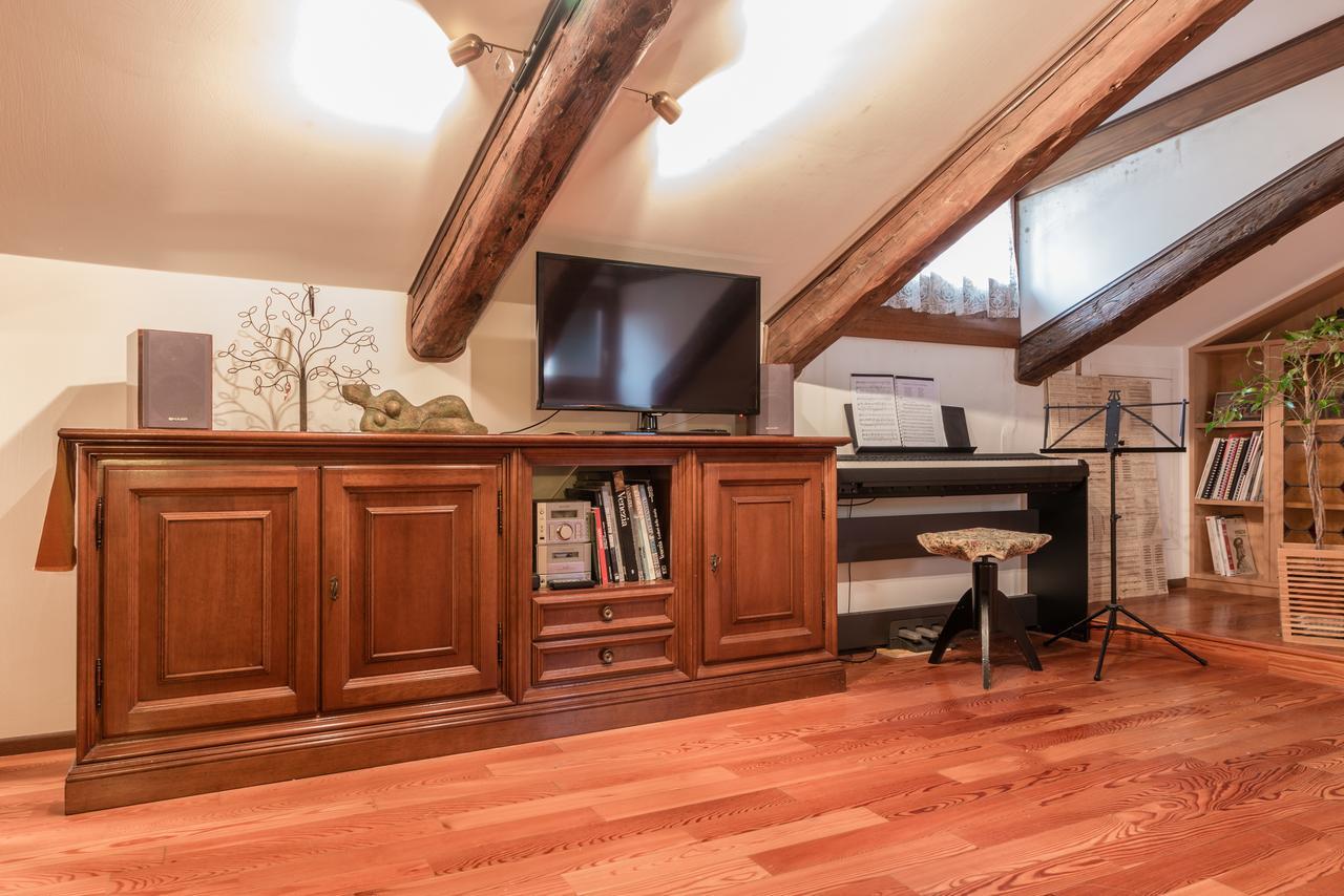 Vivaldi Apartment เวนิส ภายนอก รูปภาพ