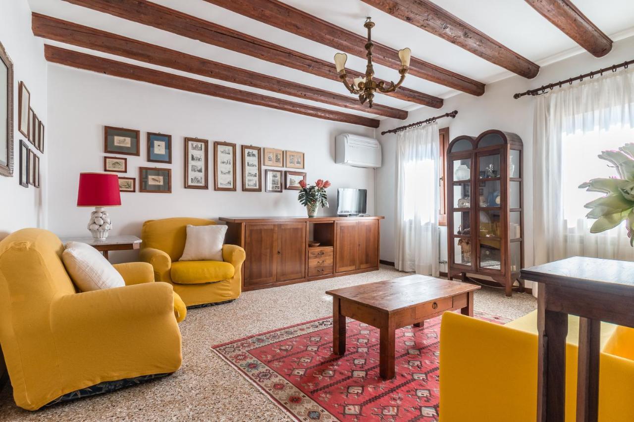 Vivaldi Apartment เวนิส ภายนอก รูปภาพ